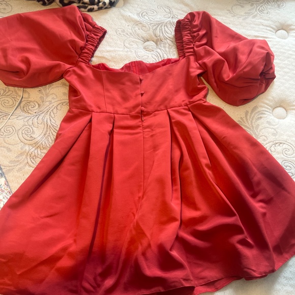 Dress - Picture 2 of 3